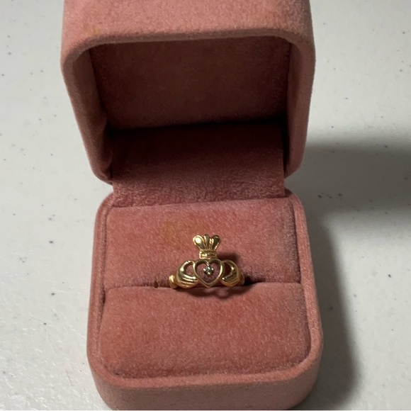 Other - 10kt Melee Diamond Claddagh Ring